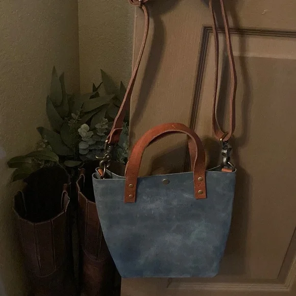 Jill’s Homestead Shorty Tote - Picture 2 of 5